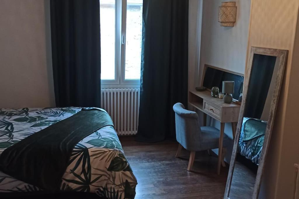 Petite Maison De Bourg Proche A84 Ducey-Les Cheris Luaran gambar